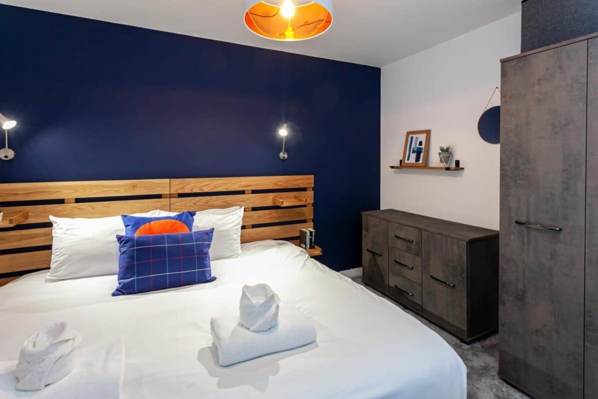 Superb 2 Bed Flat 5Min To Old Trafford Stadium Манчестер Экстерьер фото